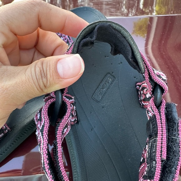 TEVA Midform Universal Black and Pink Women's Sandals size 10 - Picture 7 of 7